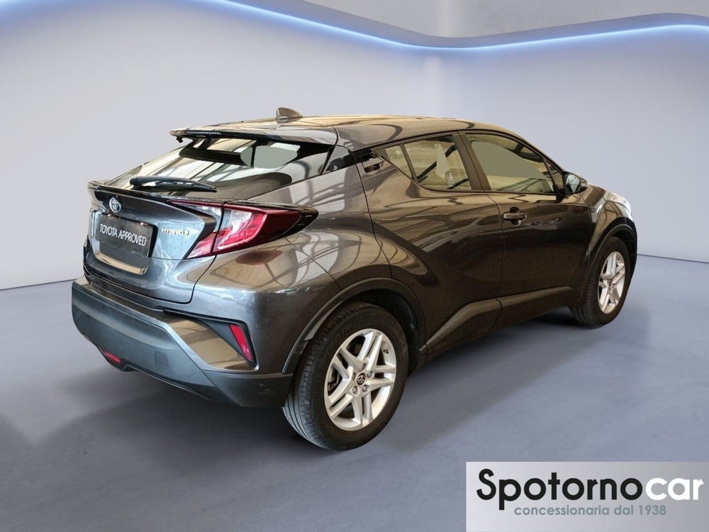 Toyota Toyota C-HR usata a Milano (19)
