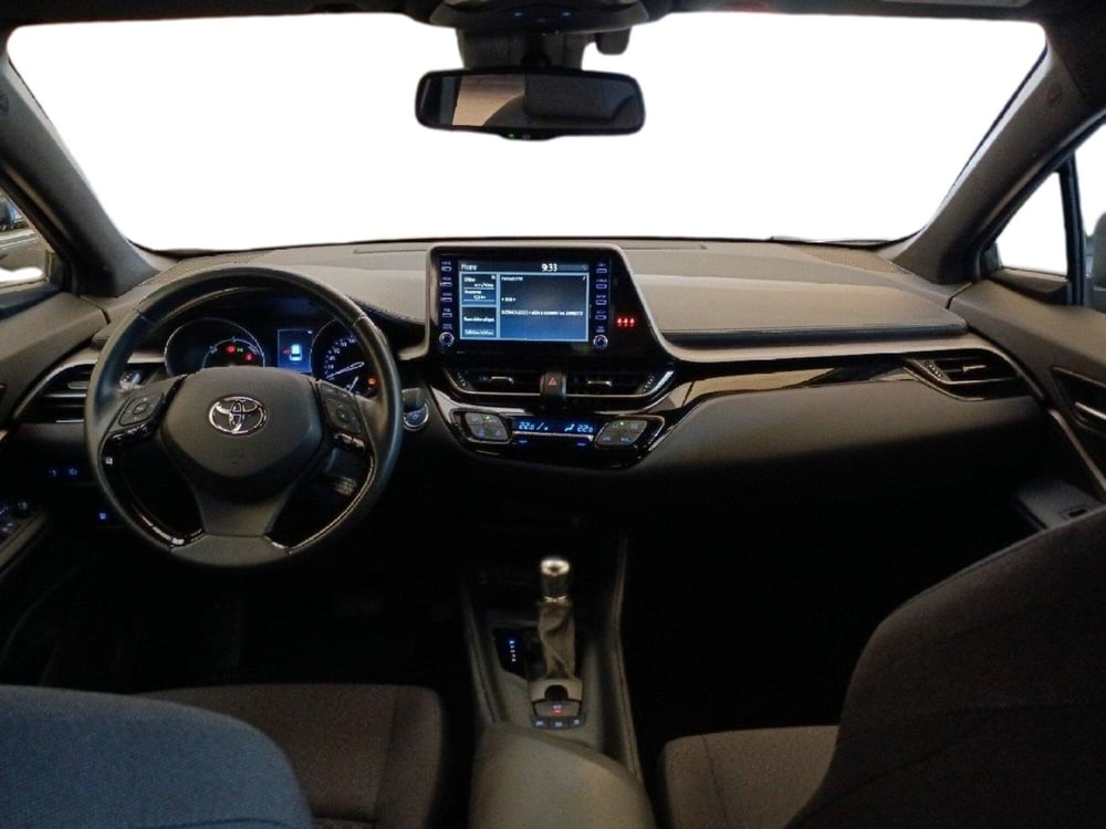 Toyota Toyota C-HR usata a Milano (9)