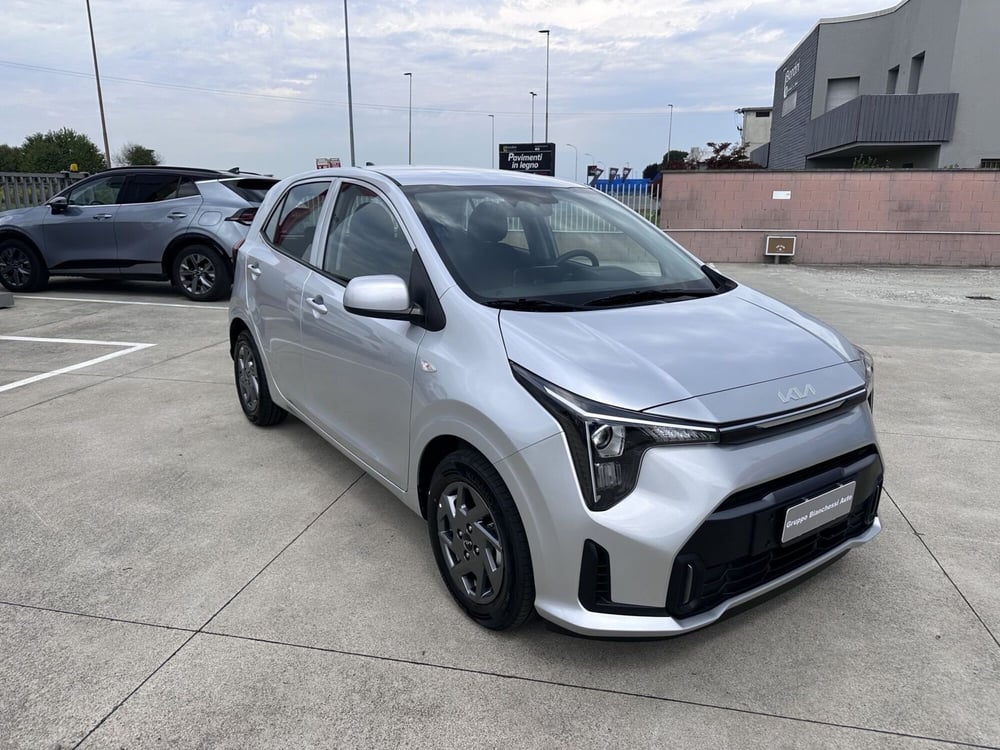 Kia Picanto nuova a Cremona (8)