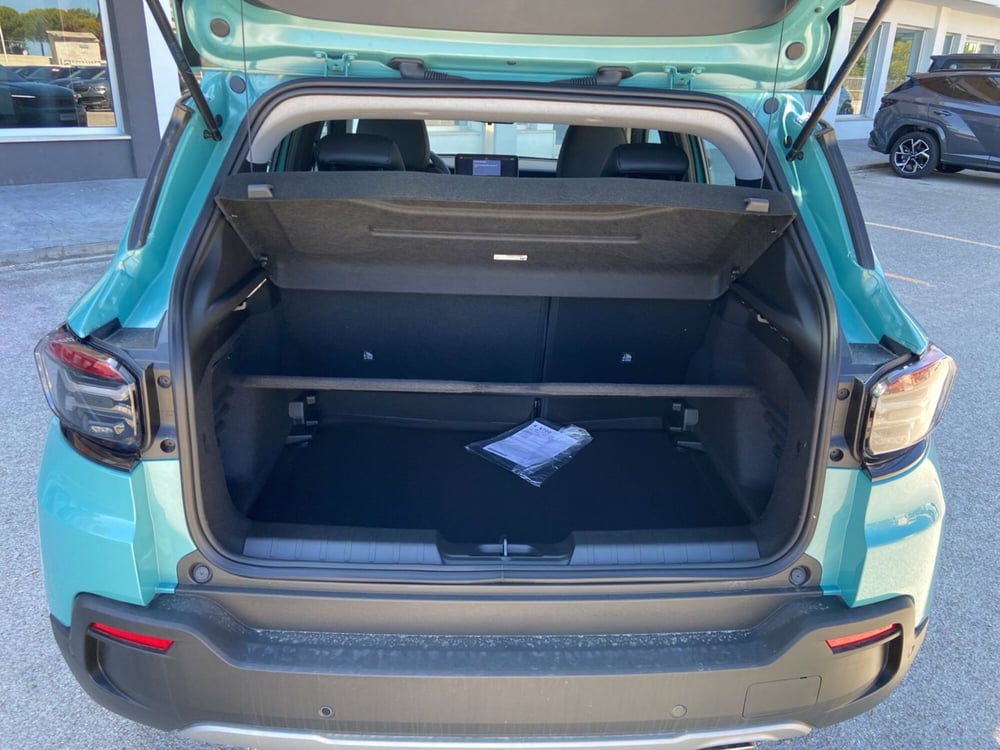 Jeep Avenger nuova a Chieti (13)