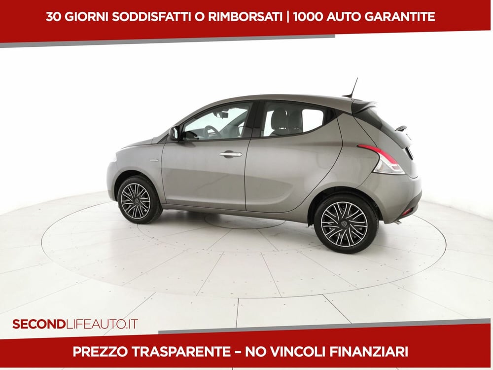 Lancia Ypsilon usata a Chieti (2)