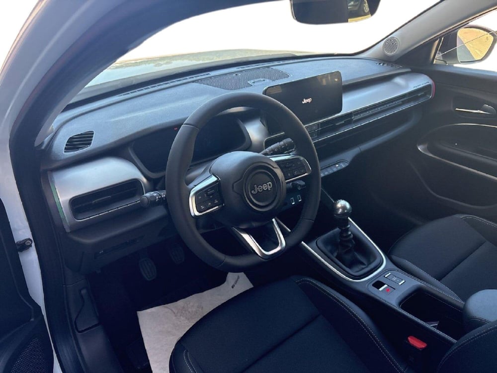 Jeep Avenger nuova a Agrigento (18)