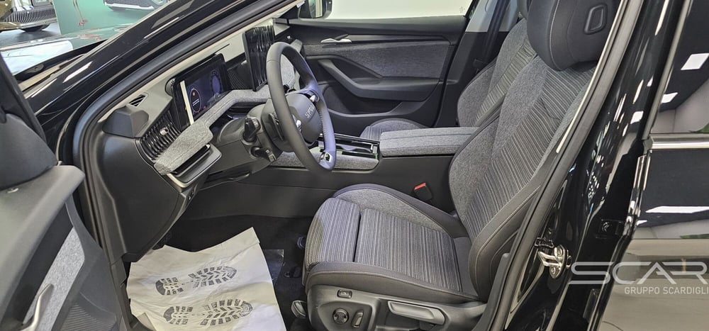 Skoda Superb Station Wagon nuova a Livorno (10)