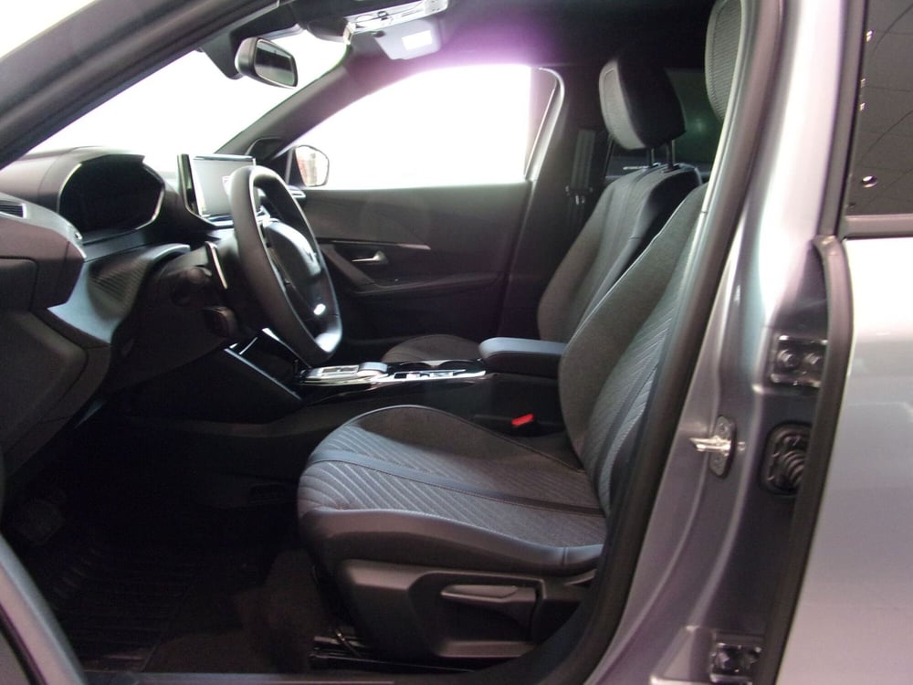 Peugeot 2008 nuova a Reggio Emilia (7)