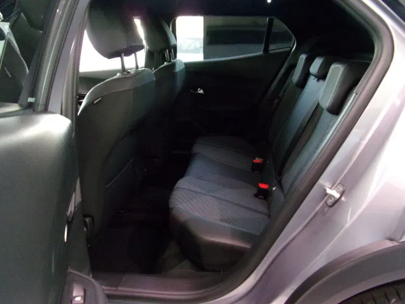 Peugeot 2008 nuova a Reggio Emilia (9)