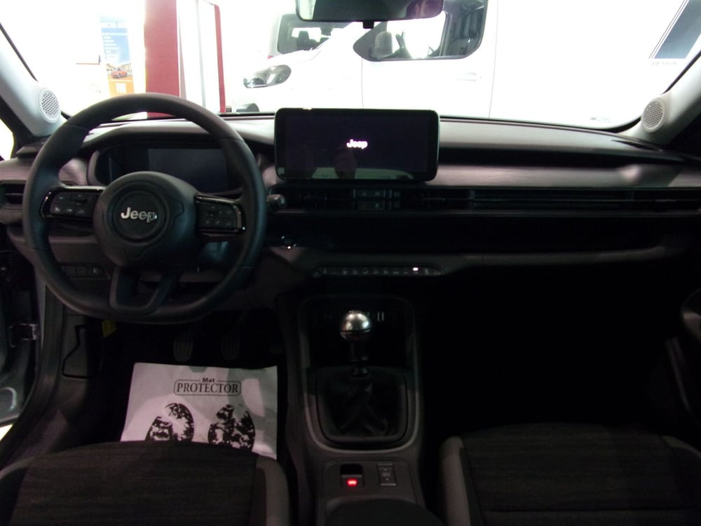 Jeep Avenger nuova a Reggio Emilia (10)