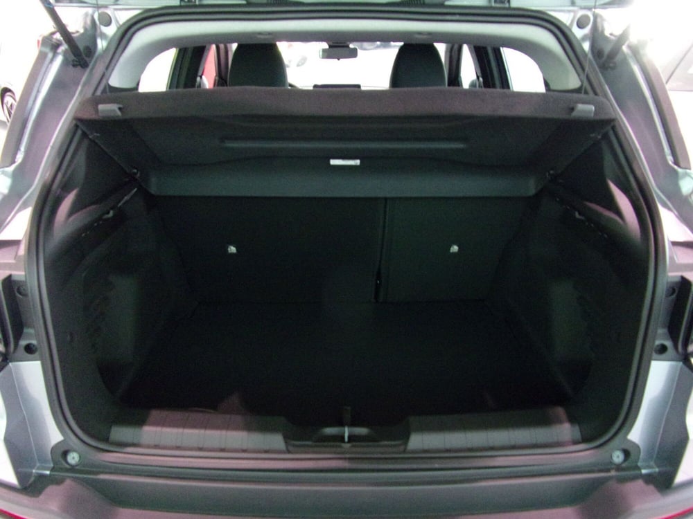 Jeep Avenger nuova a Reggio Emilia (9)