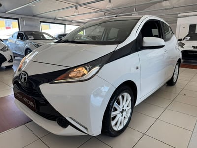 Toyota Aygo 1.0 VVT-i 69 CV 5 porte x-cool del 2016 usata a Modena