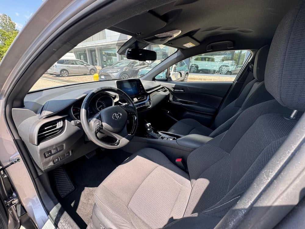 Toyota Toyota C-HR usata a Modena (11)