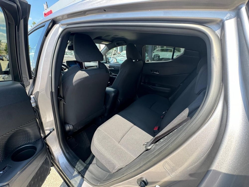 Toyota Toyota C-HR usata a Modena (13)