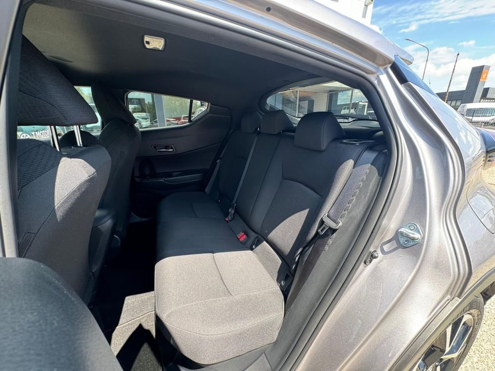 Toyota Toyota C-HR usata a Modena (14)
