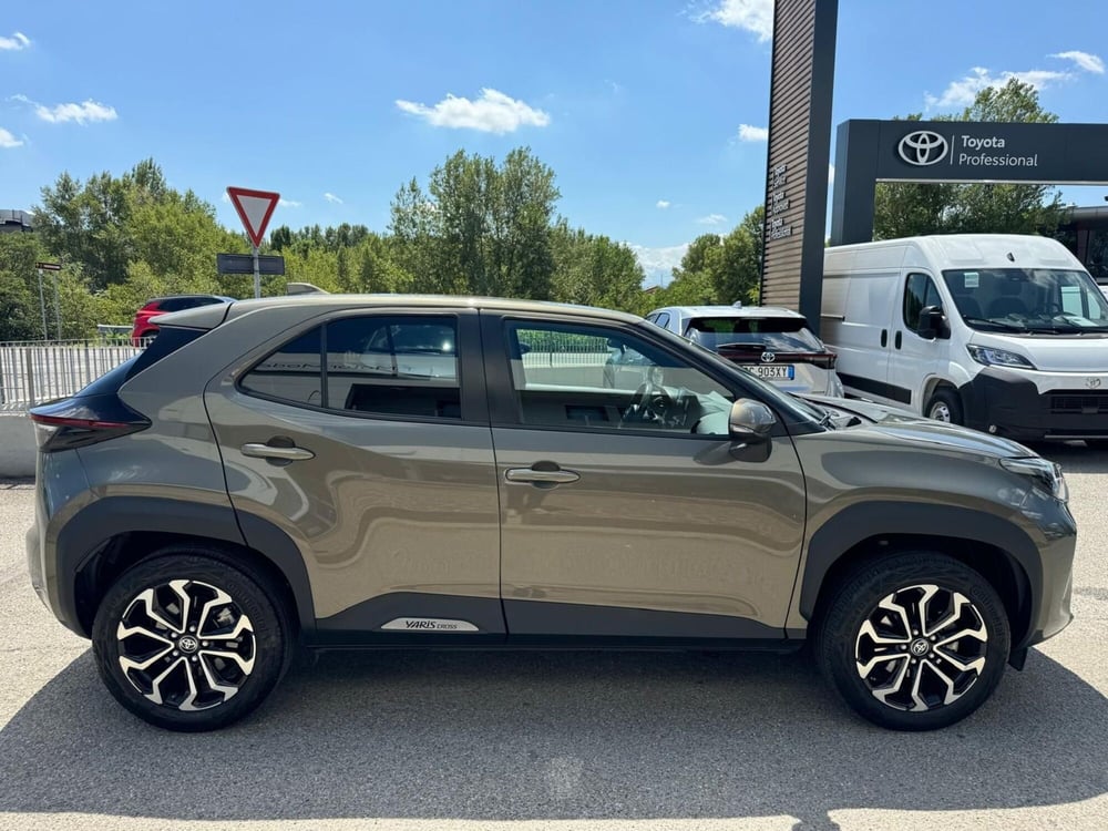 Toyota Yaris Cross usata a Modena (5)
