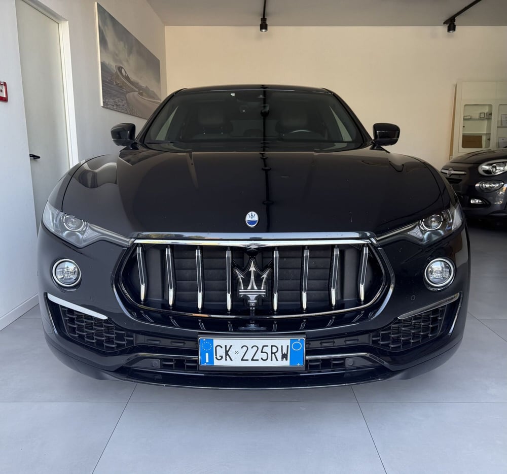 Maserati Levante usata a Parma (2)
