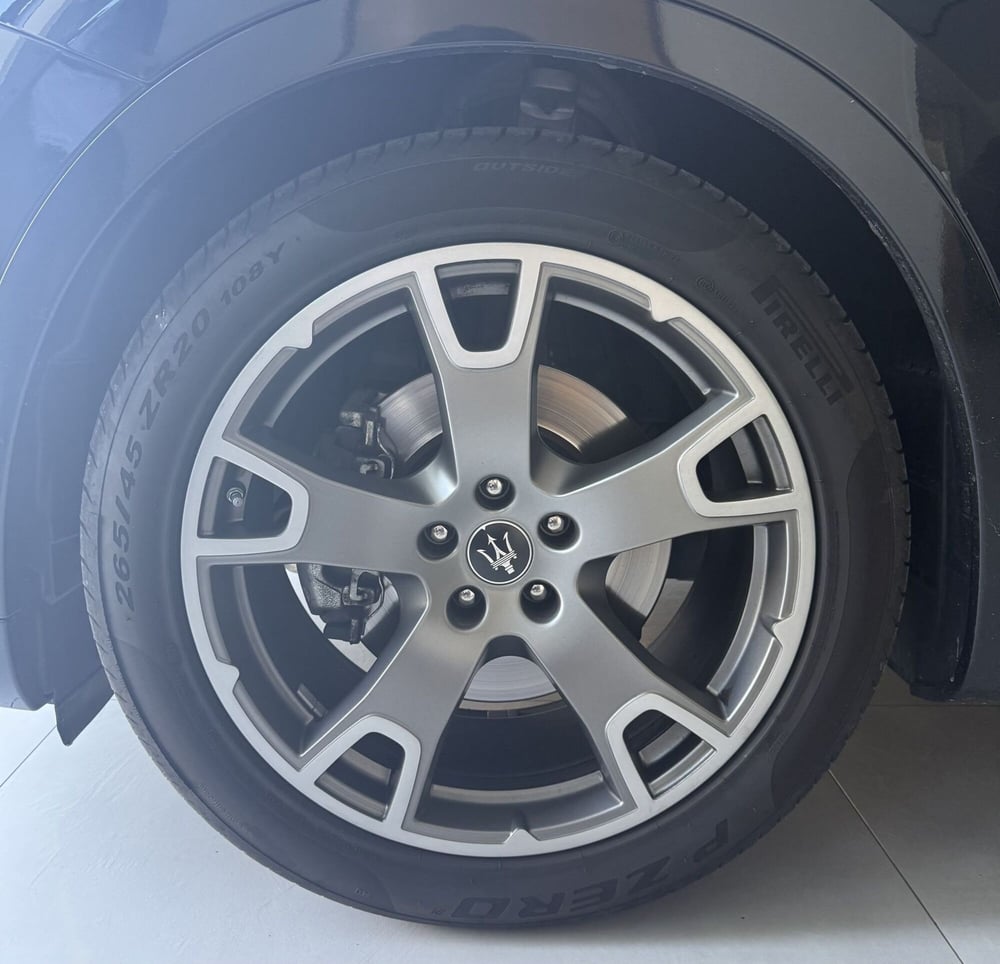 Maserati Levante usata a Parma (3)