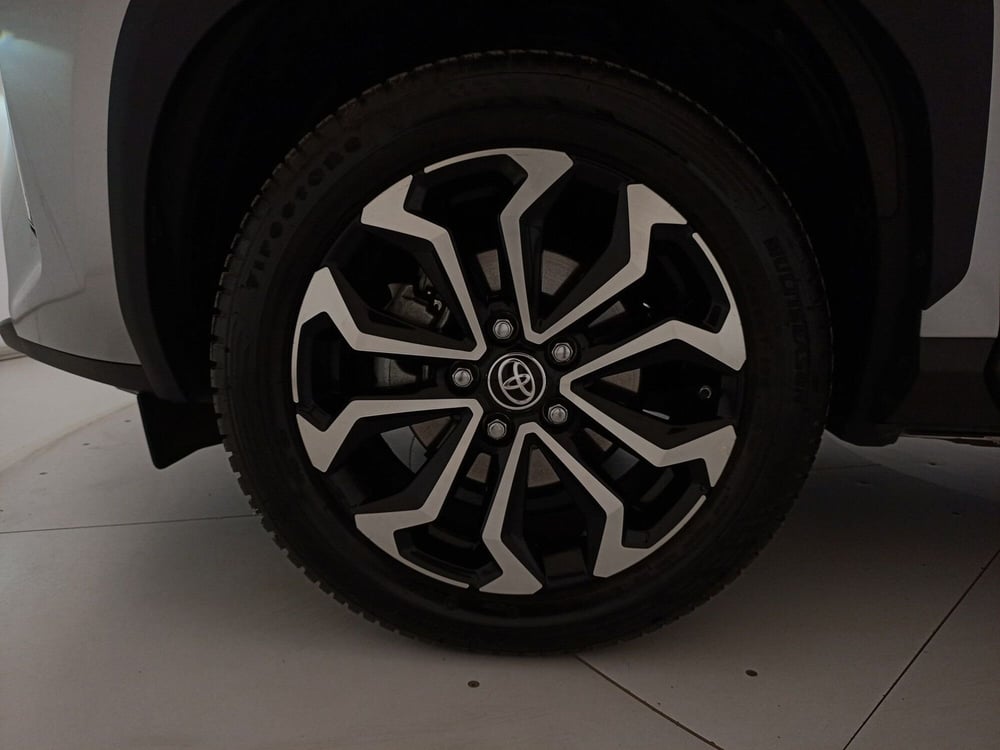 Toyota Yaris Cross usata a Bari (15)