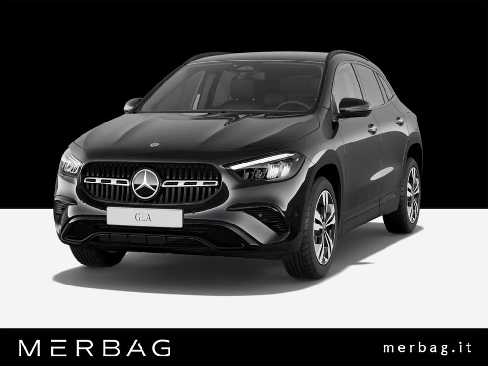Mercedes-Benz GLA SUV nuova a Milano