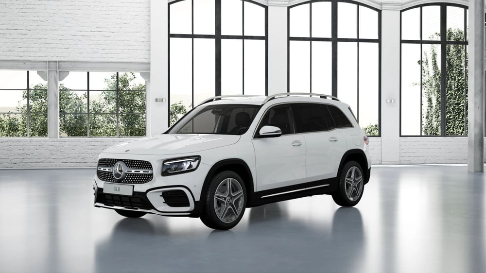 Mercedes-Benz GLB nuova a Pescara
