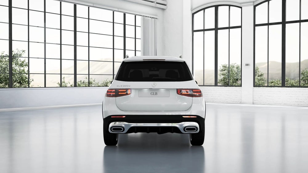Mercedes-Benz GLB nuova a Pescara (5)
