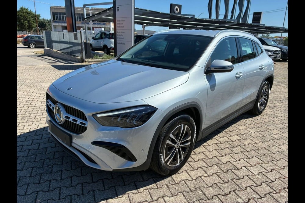 Mercedes-Benz GLA SUV usata a Chieti (2)