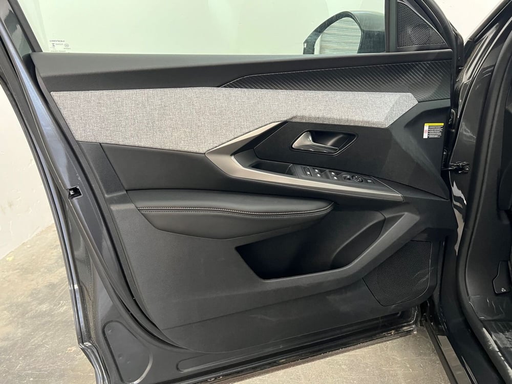 Peugeot 3008 nuova a Bari (11)