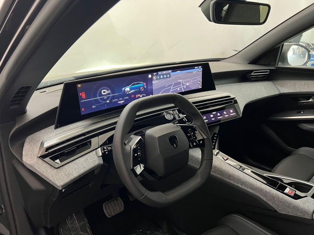 Peugeot 3008 nuova a Bari (14)