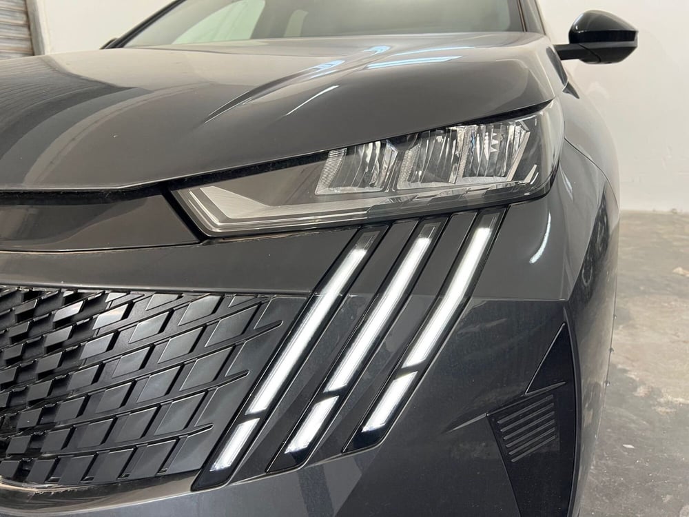Peugeot 3008 nuova a Bari (5)