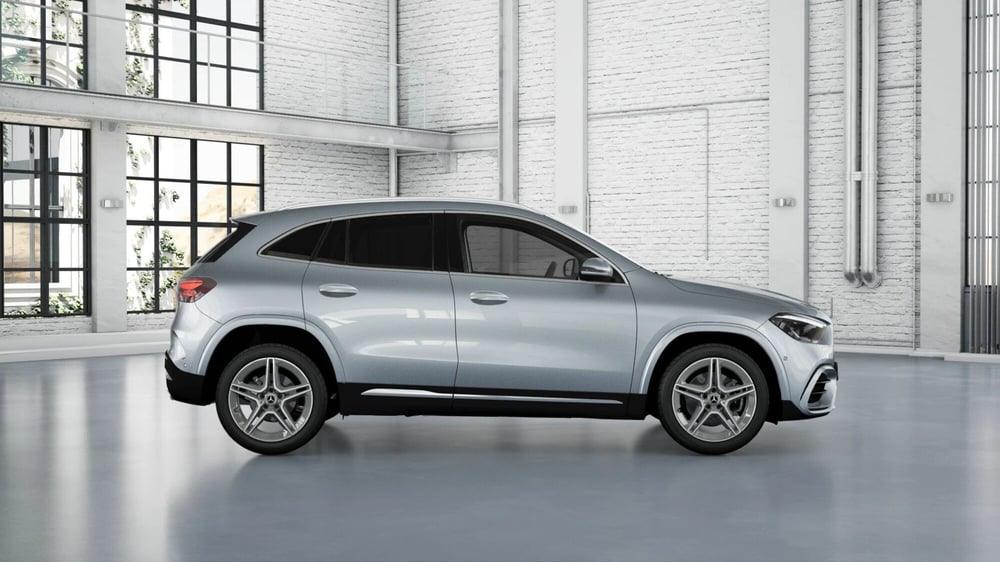 Mercedes-Benz GLA SUV nuova a Pescara (5)