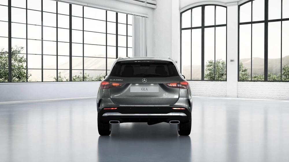 Mercedes-Benz GLA SUV nuova a Pescara (3)