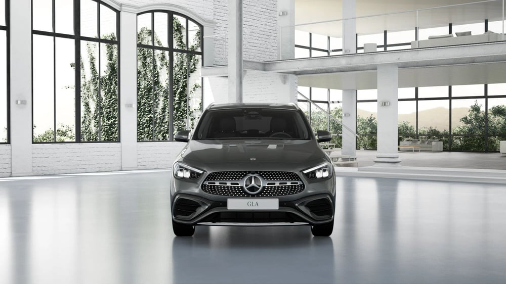 Mercedes-Benz GLA SUV nuova a Pescara (4)