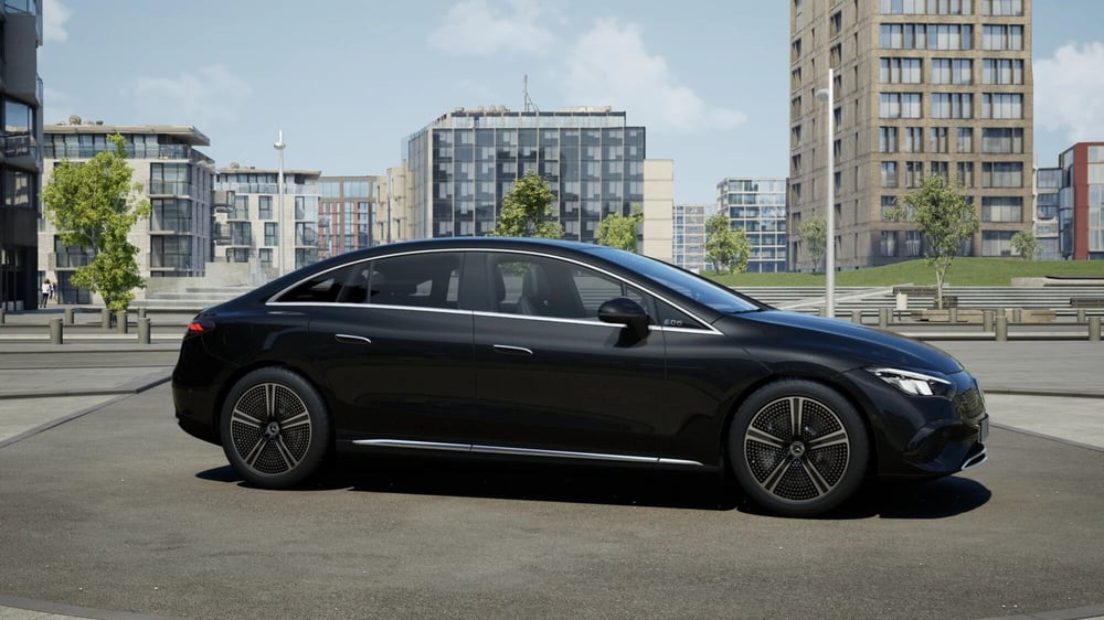 Mercedes-Benz EQE nuova a Pescara (4)