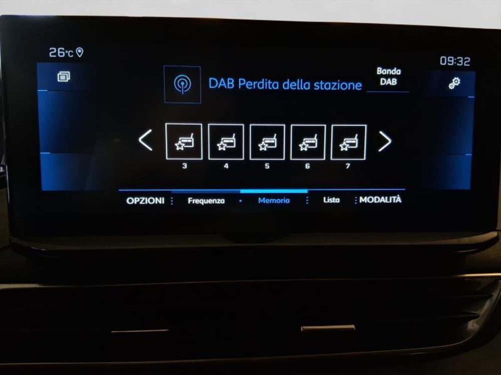 Peugeot 5008 usata a Genova (15)