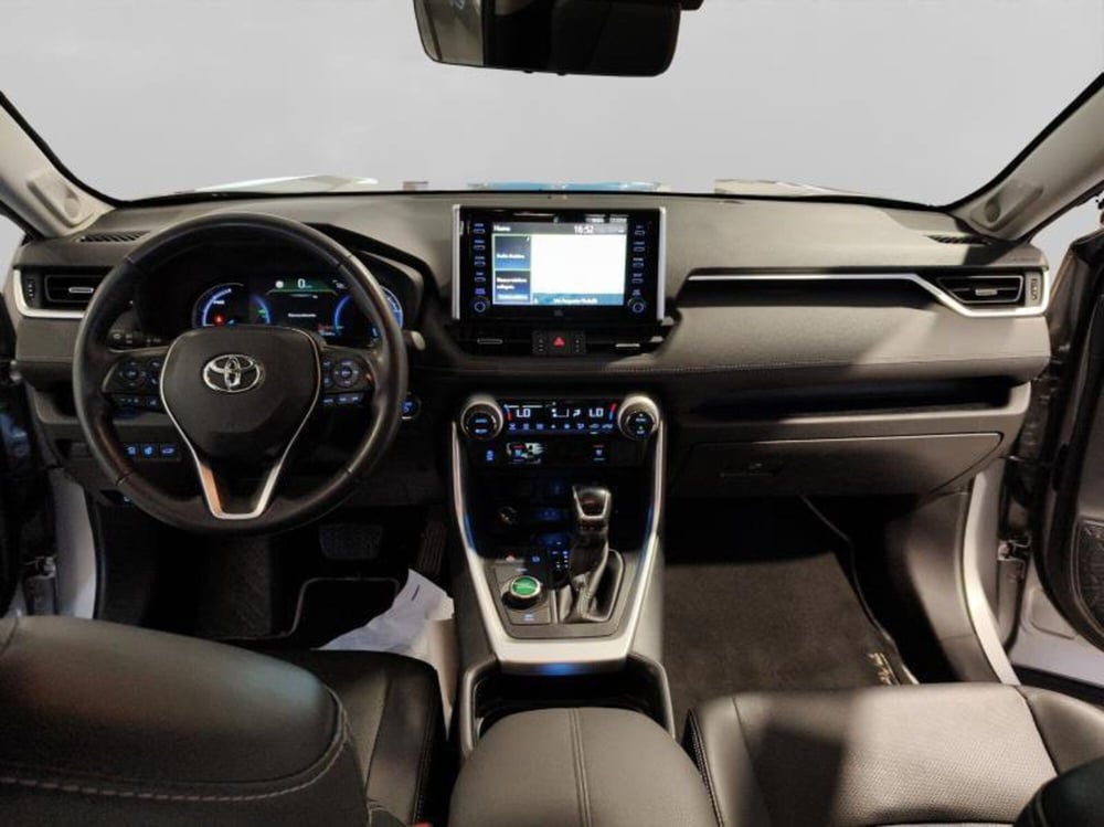 Toyota Rav4 usata a Genova (11)