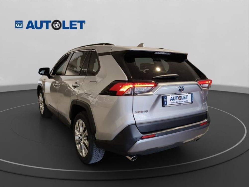 Toyota Rav4 usata a Genova (8)