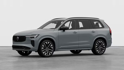 Volvo XC90 B5 AWD automatico 7 posti Plus Dark nuova a Como