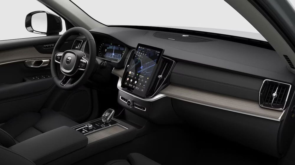 Volvo XC90 nuova a Como (9)