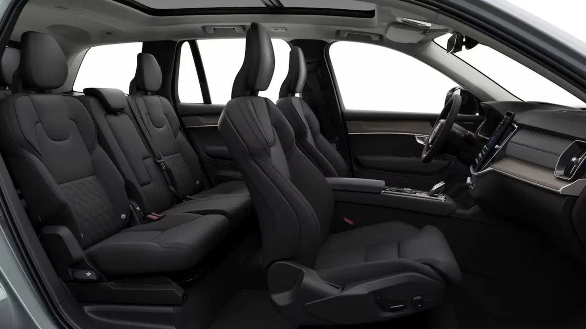 Volvo XC90 nuova a Como (9)