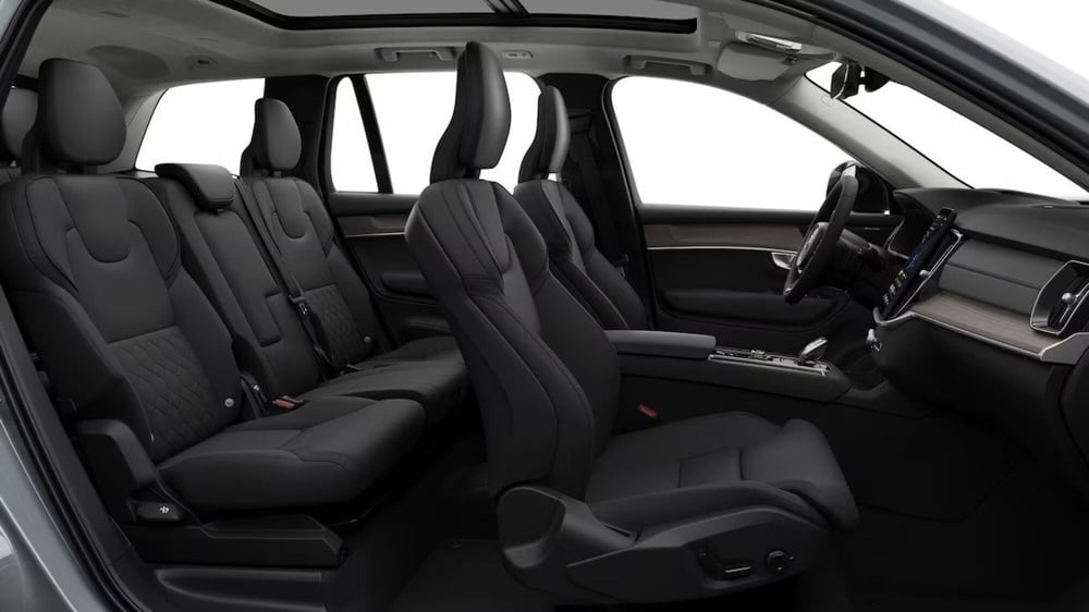 Volvo XC90 nuova a Como (9)