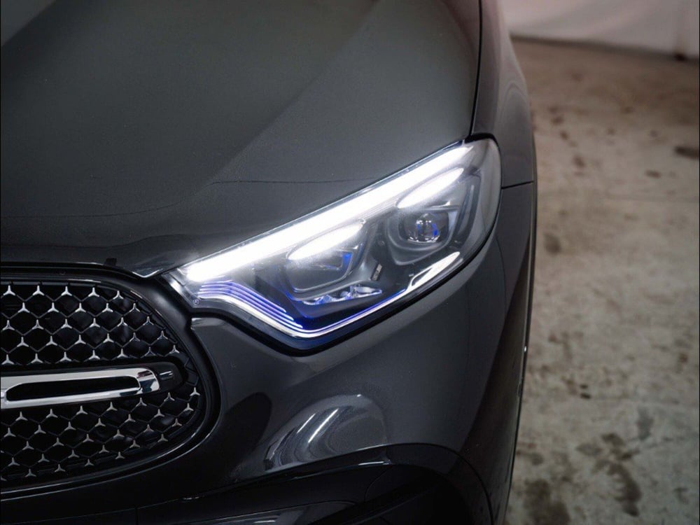 Mercedes-Benz GLC SUV nuova a Rimini (8)