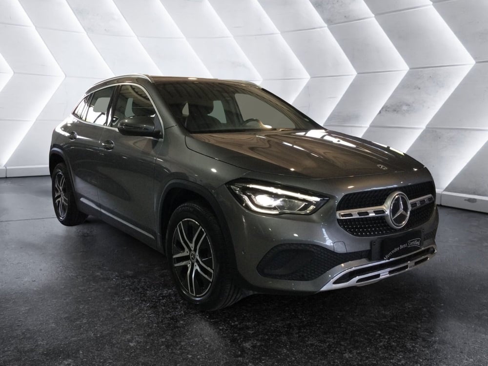 Mercedes-Benz GLA SUV usata a Caserta (3)