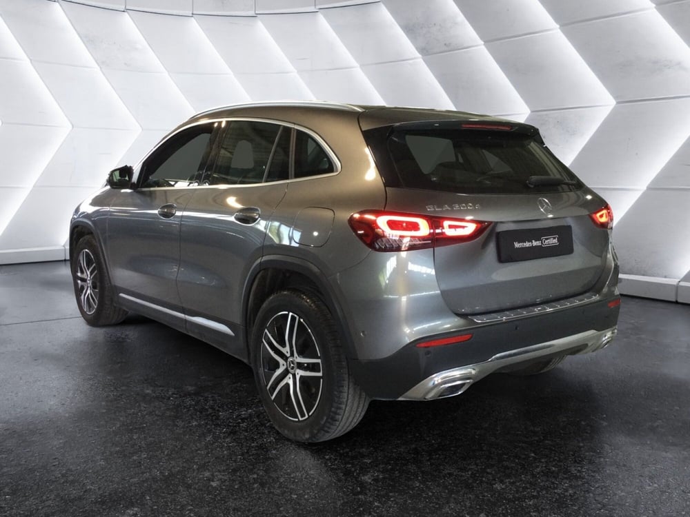 Mercedes-Benz GLA SUV usata a Caserta (7)