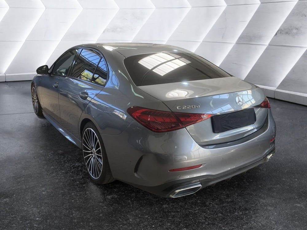 Mercedes-Benz Classe C usata a Napoli (8)