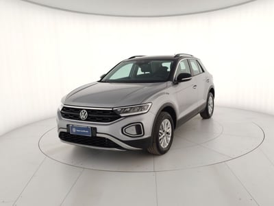 Volkswagen T-Roc 2.0 tdi Life 150cv dsg del 2023 usata a Massa