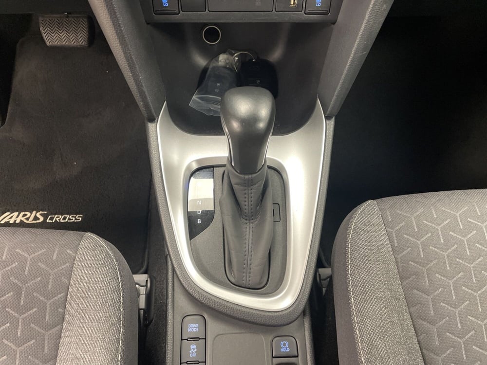 Toyota Yaris Cross usata a Varese (16)