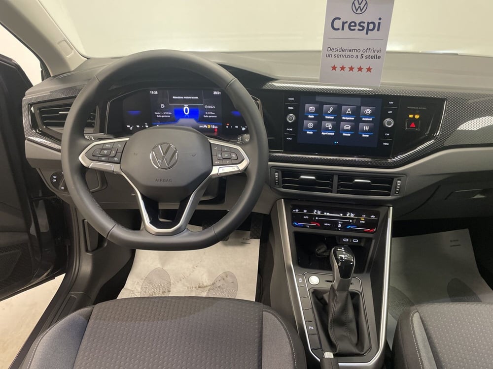 Volkswagen Taigo nuova a Varese (15)