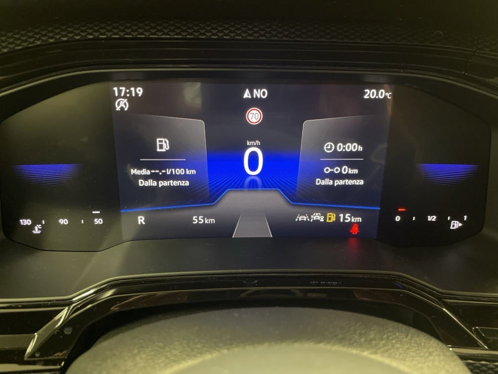 Volkswagen Taigo nuova a Varese (8)