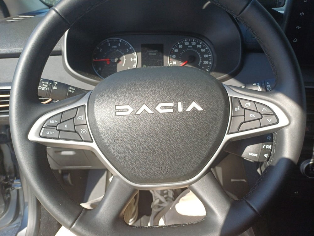 Dacia Jogger usata a Frosinone (16)