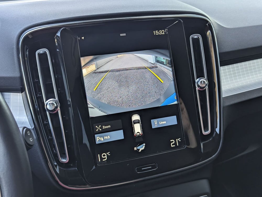 Volvo XC40 usata a Pescara (17)
