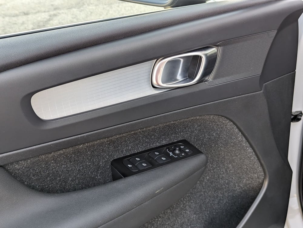Volvo XC40 usata a Pescara (8)