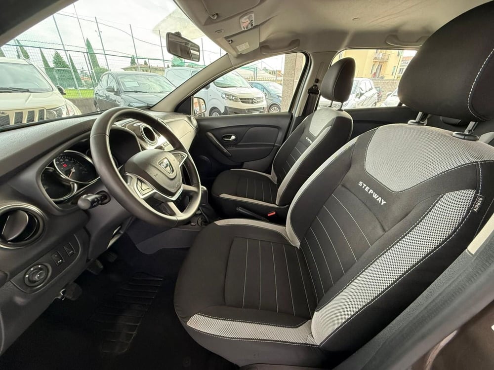 Dacia Sandero usata a Brescia (10)