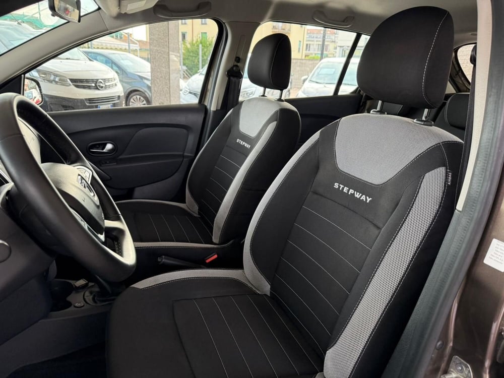 Dacia Sandero usata a Brescia (11)